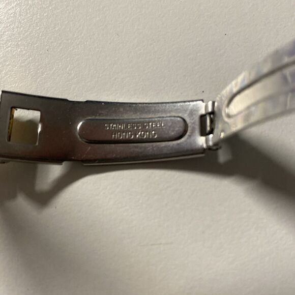 Givenchy Paris Diamond Quartz Watch Women's Gold Tone Bracelet - Picture 8 of 10